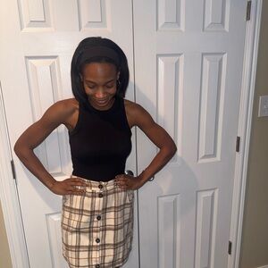 Stylish Plaid Mini Skirt with Button Detail